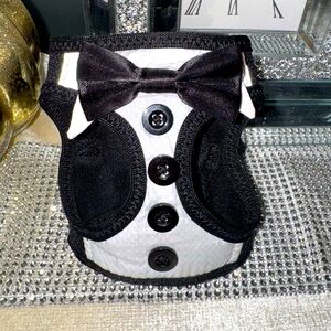 Like new, tuxedo puppy harness, size XXS